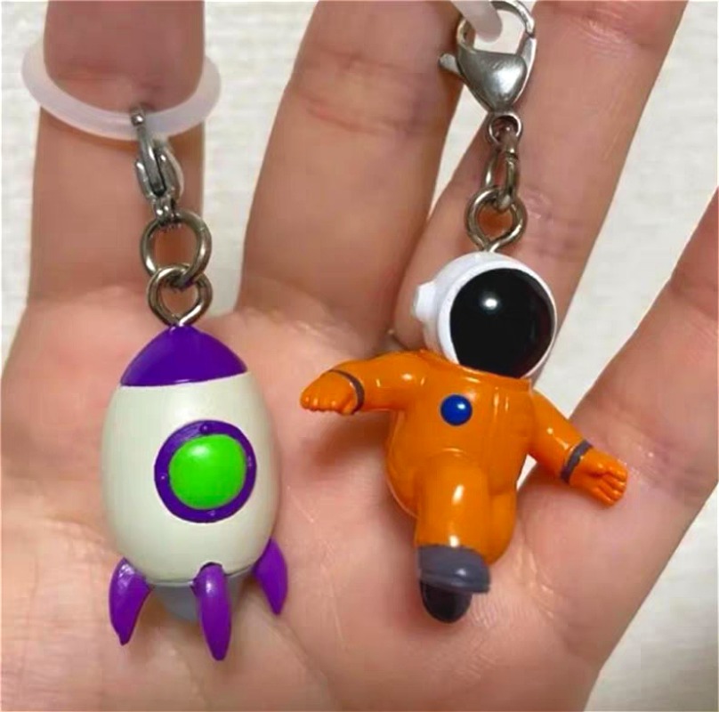 Mainan kapsul asli kawaii Spac - Model Kit Ufo ulasan dan harga
